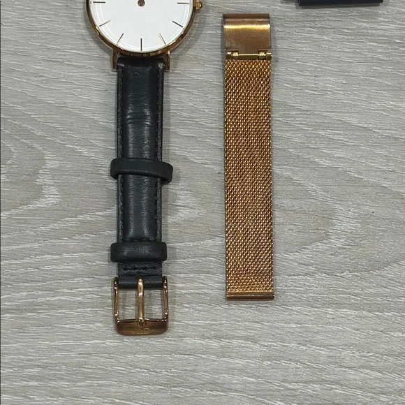 Daniel Wellington Watch - Picture 4 of 7